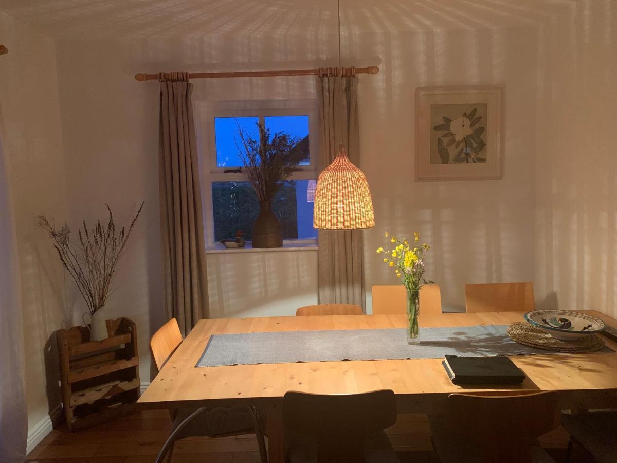 Pink Cottage バリーコニーリー エクステリア 写真